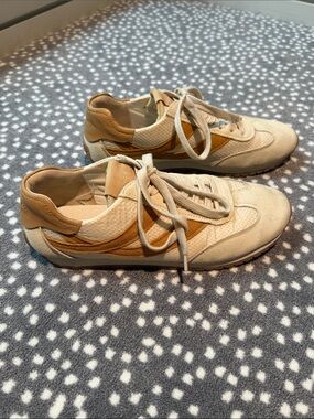 Vince Oasis Runner Sneakers